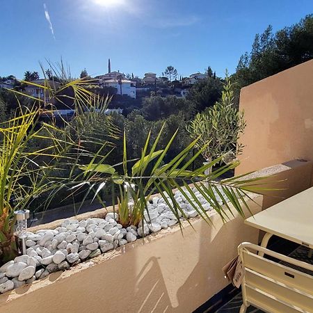 Appartement En Residence Avec Piscine Bandol Extérieur photo